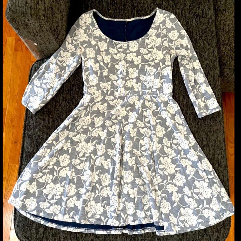 Apt. 9 Navy and White Rose Dress